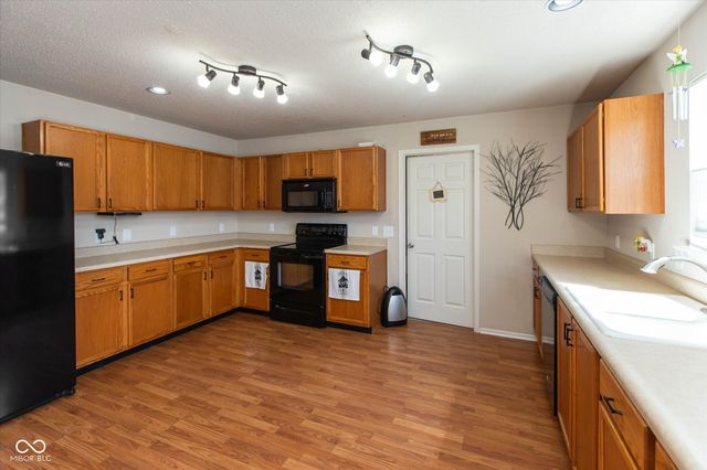 12717 E 131st Street, Fishers, IN 46037