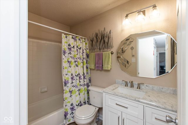 12717 E 131st Street, Fishers, IN 46037