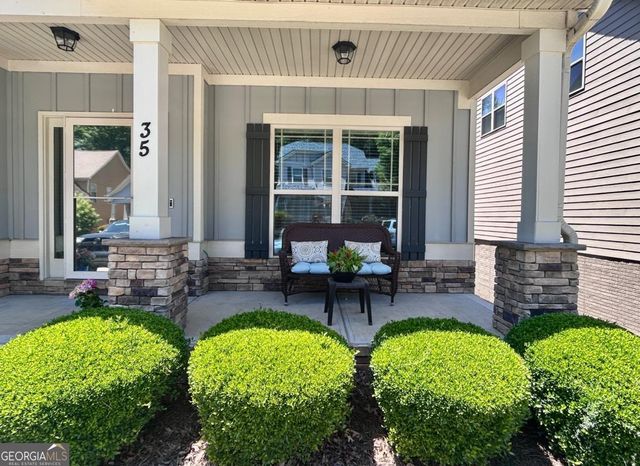 35 Seabiscuit Court, Newnan, GA 30263