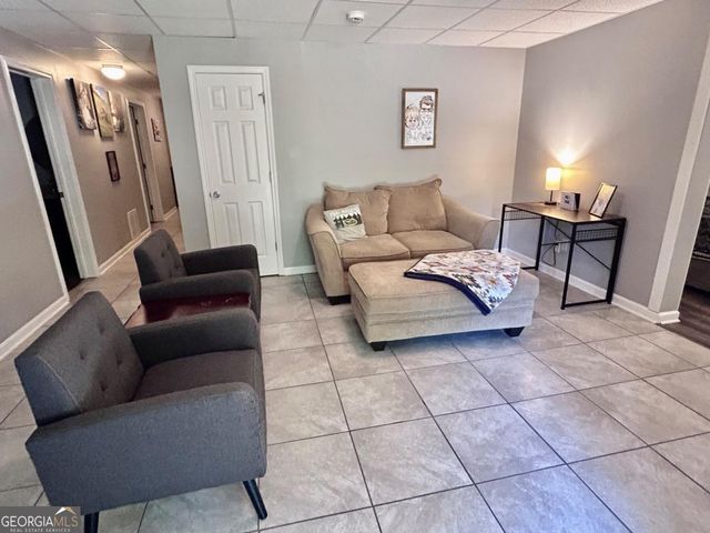 35 Seabiscuit Court, Newnan, GA 30263