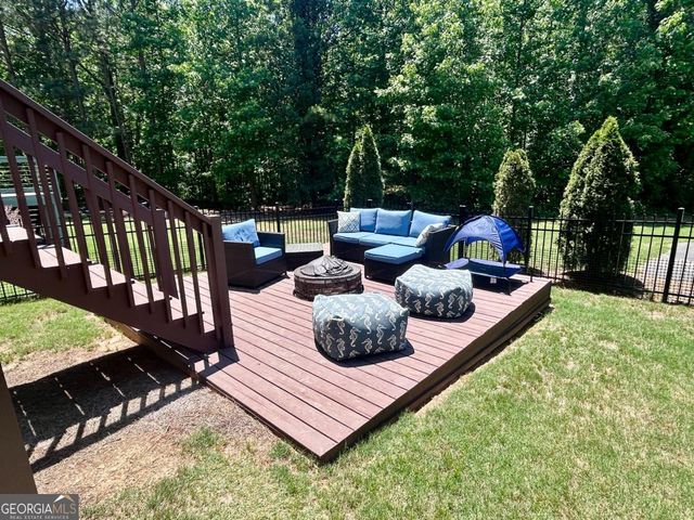 35 Seabiscuit Court, Newnan, GA 30263
