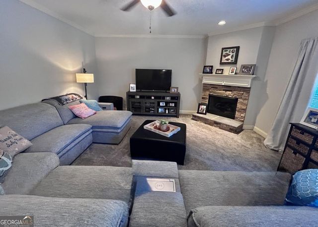 35 Seabiscuit Court, Newnan, GA 30263