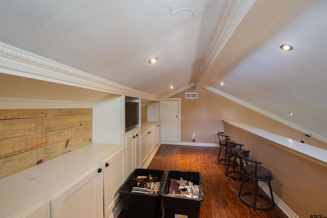 640 Beechwood Dr, Tyler, TX 75701