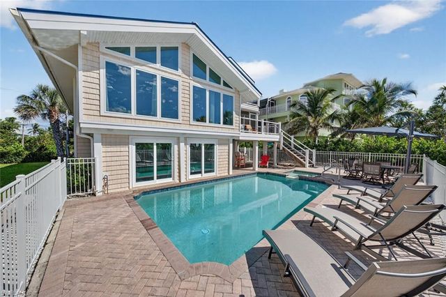15301 Captiva DR, Captiva, FL 33924