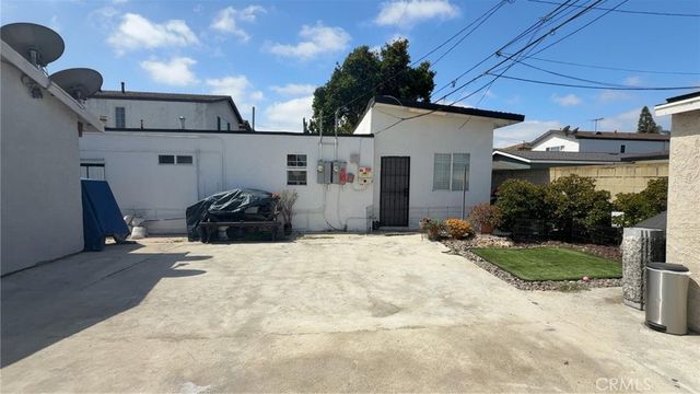 3425 Adriatic Avenue, Long Beach, CA 90810