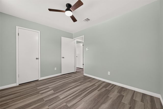 2013 Long Dr, Richmond, TX 77469