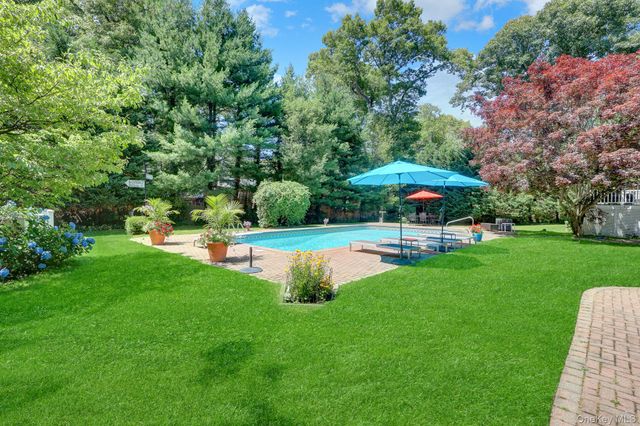 121 Old Field Road, Huntington, NY 11743