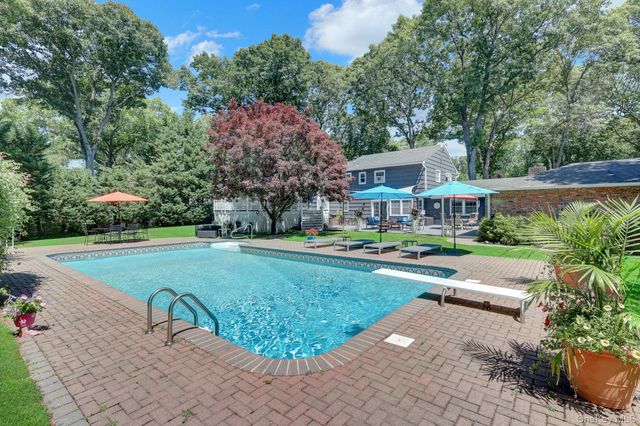 121 Old Field Road, Huntington, NY 11743