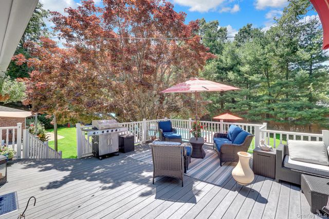 121 Old Field Road, Huntington, NY 11743