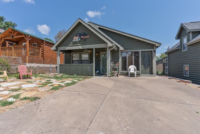 158 Bears Paw Way, Hollister, MO 65672