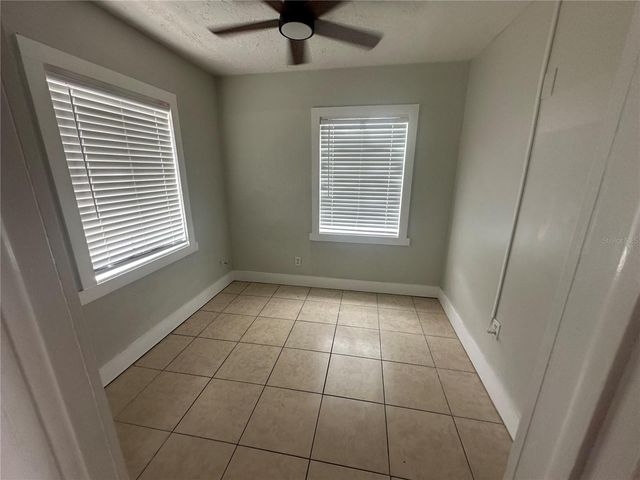 330 20TH AVENUE S LOWER, St Petersburg, FL 33705