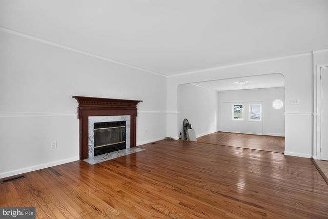 5201 ALDERSHOT DR, Lanham, MD 20706