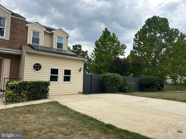 5201 ALDERSHOT DR, Lanham, MD 20706