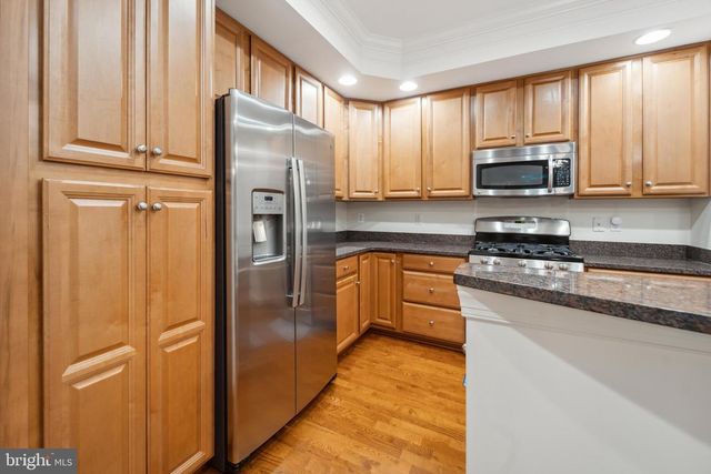 5722 CALLCOTT WAY, Alexandria, VA 22312