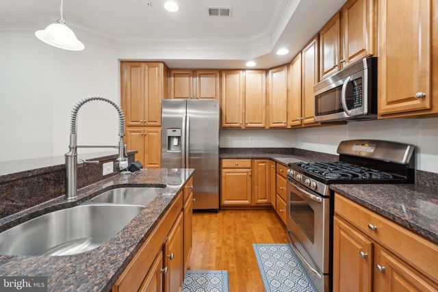 5722 CALLCOTT WAY, Alexandria, VA 22312