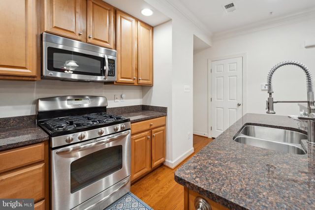 5722 CALLCOTT WAY, Alexandria, VA 22312