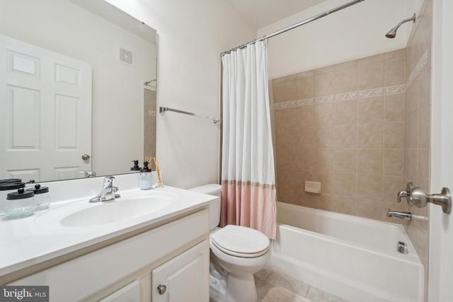 5722 CALLCOTT WAY, Alexandria, VA 22312