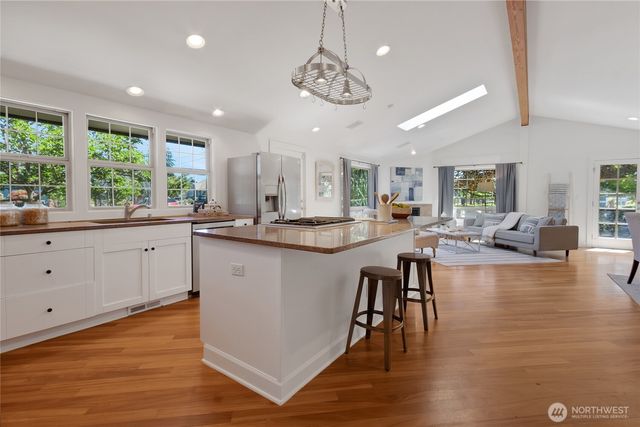 1302 N Cheyenne Street, Tacoma, WA 98406