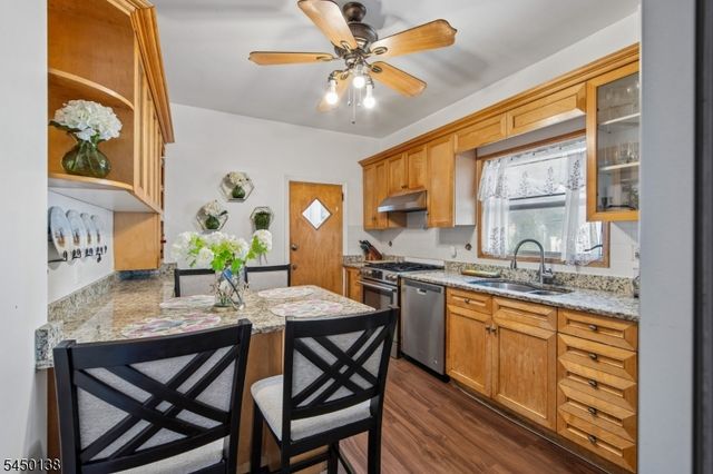 826 Degraw Ave, Newark City, NJ 07104