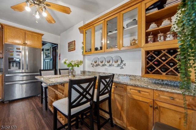 826 Degraw Ave, Newark City, NJ 07104