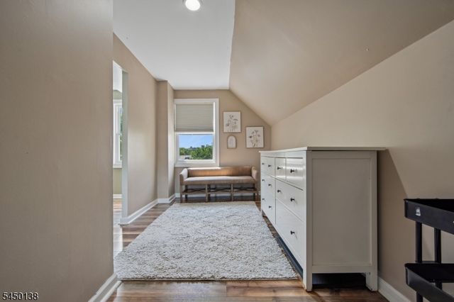 826 Degraw Ave, Newark City, NJ 07104