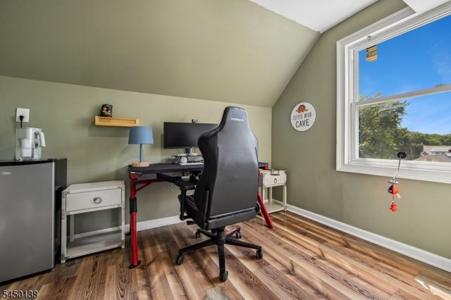 826 Degraw Ave, Newark City, NJ 07104