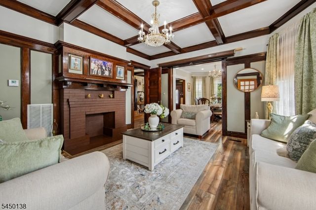 826 Degraw Ave, Newark City, NJ 07104