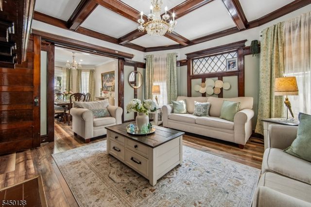 826 Degraw Ave, Newark City, NJ 07104