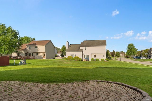 2335 Pine Point Cove, Fort Wayne, IN 46814