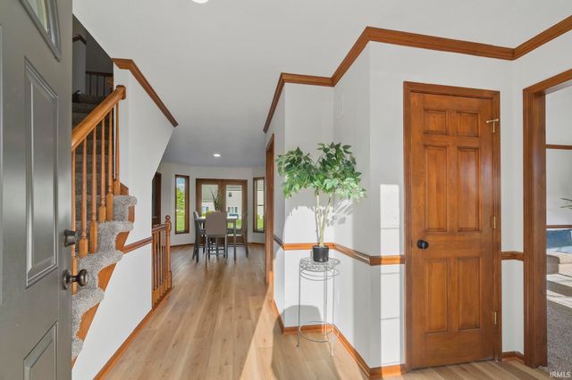 2335 Pine Point Cove, Fort Wayne, IN 46814