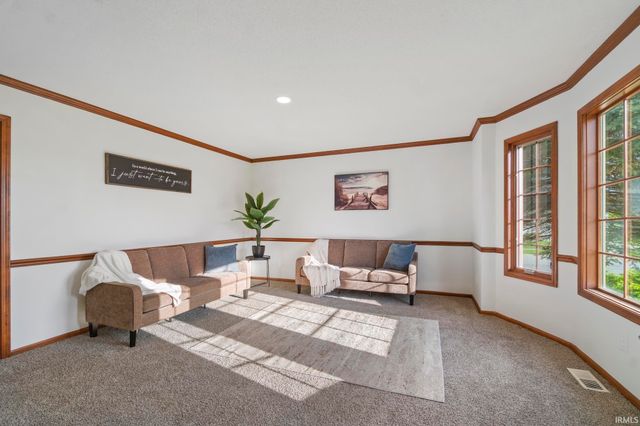 2335 Pine Point Cove, Fort Wayne, IN 46814