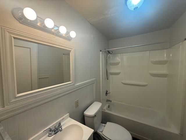 1421 Mahlow, Longview, TX 75601