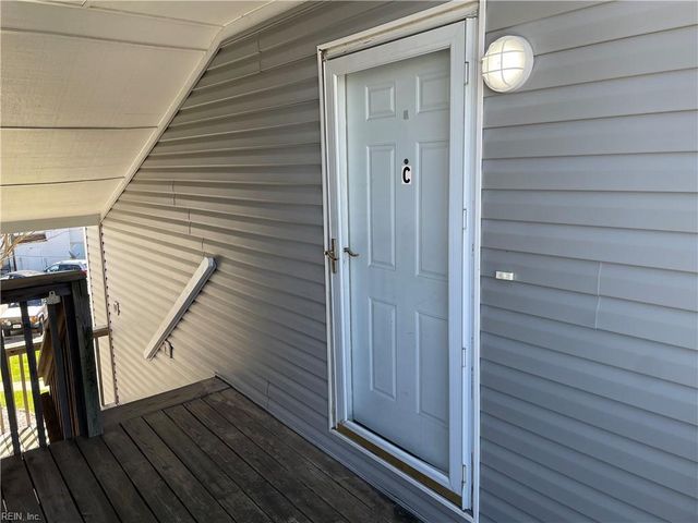 260 Portview Ave Apt C, Norfolk, VA 23503