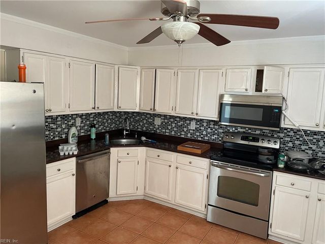 260 Portview Ave Apt C, Norfolk, VA 23503