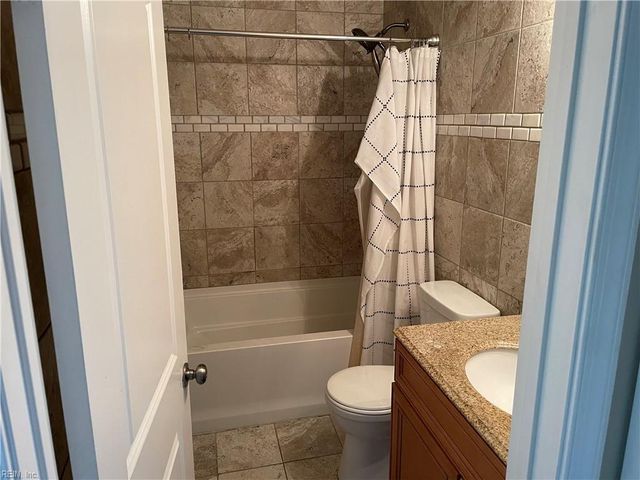 260 Portview Ave Apt C, Norfolk, VA 23503