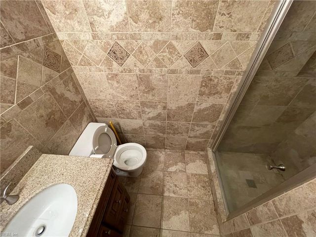 260 Portview Ave Apt C, Norfolk, VA 23503