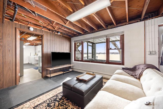 6825 N Shore Drive, Greenfield, MN 55373