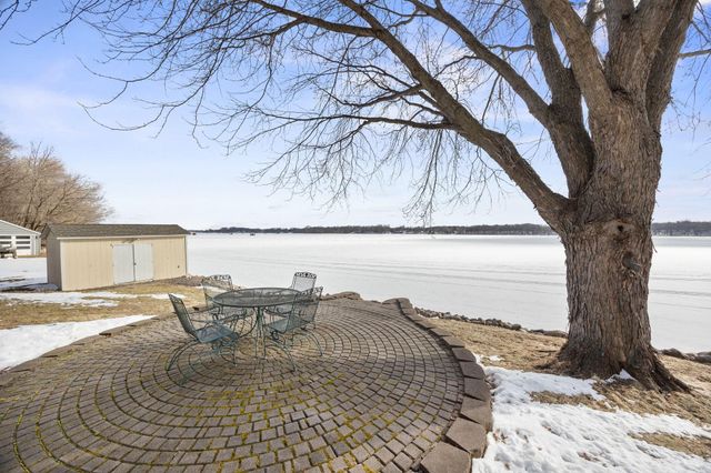 6825 N Shore Drive, Greenfield, MN 55373