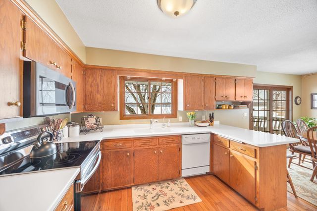 6825 N Shore Drive, Greenfield, MN 55373