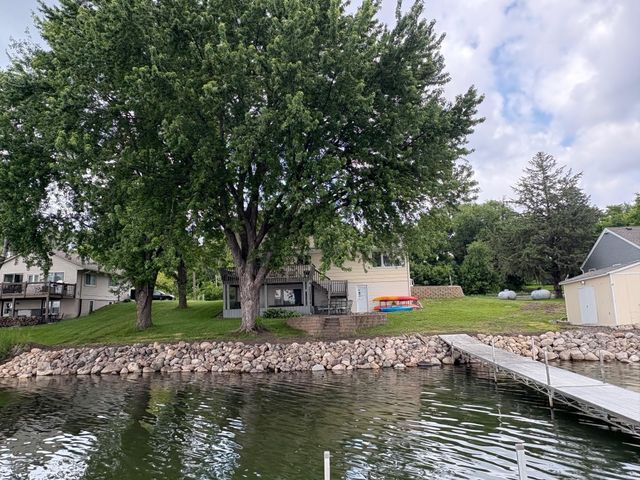 6825 N Shore Drive, Greenfield, MN 55373