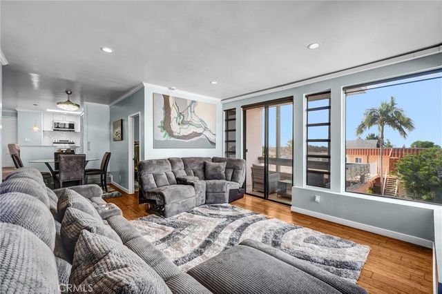 2575 E 19th Street 36, Signal Hill, CA 90755