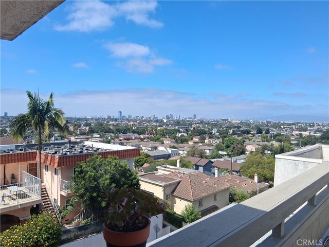 2575 E 19th Street 36, Signal Hill, CA 90755