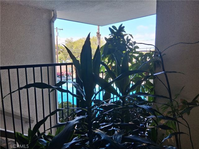 2575 E 19th Street 36, Signal Hill, CA 90755