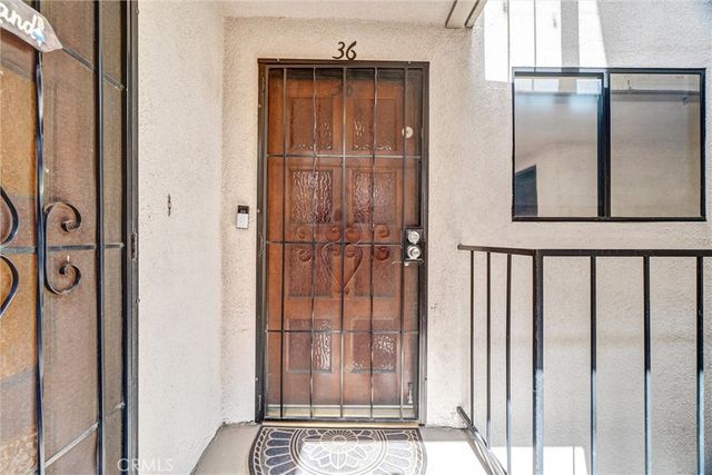 2575 E 19th Street 36, Signal Hill, CA 90755