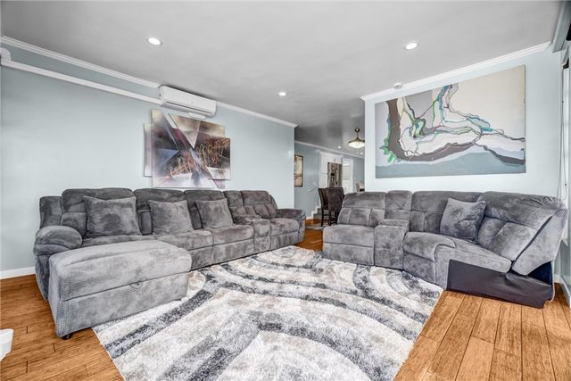 2575 E 19th Street 36, Signal Hill, CA 90755