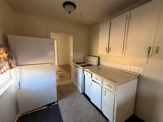 1109 Pecos ST, Lockhart, TX 78644