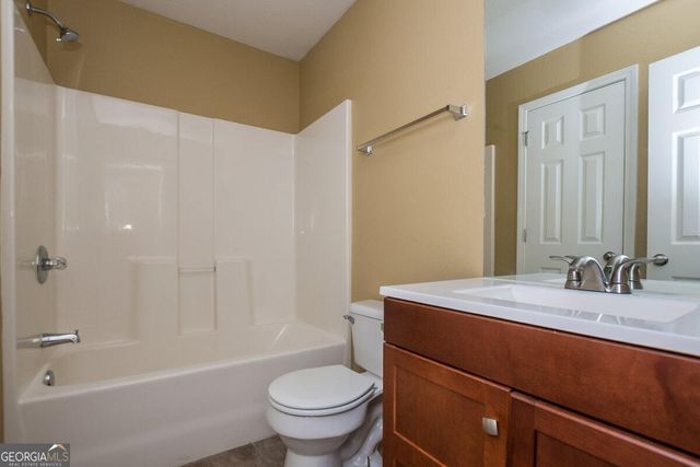 4678 Ravenwood Loop, Union City, GA 30291