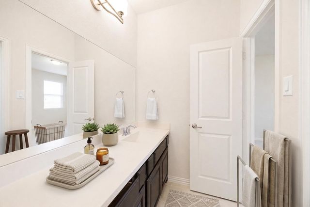 1571 Amesbury Way, Farmers Branch, TX 75234