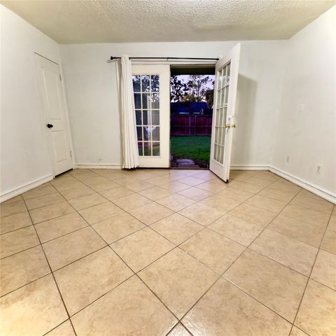 6406 Tall Willow Drive, Houston, TX 77088