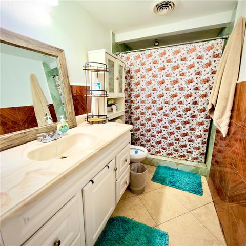 6406 Tall Willow Drive, Houston, TX 77088